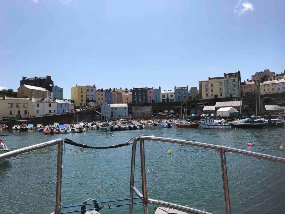Lobster Cottage - Stylish 3 Bedroom Cottage In Heart Of Tenby Town, Pembrokeshire מראה חיצוני תמונה